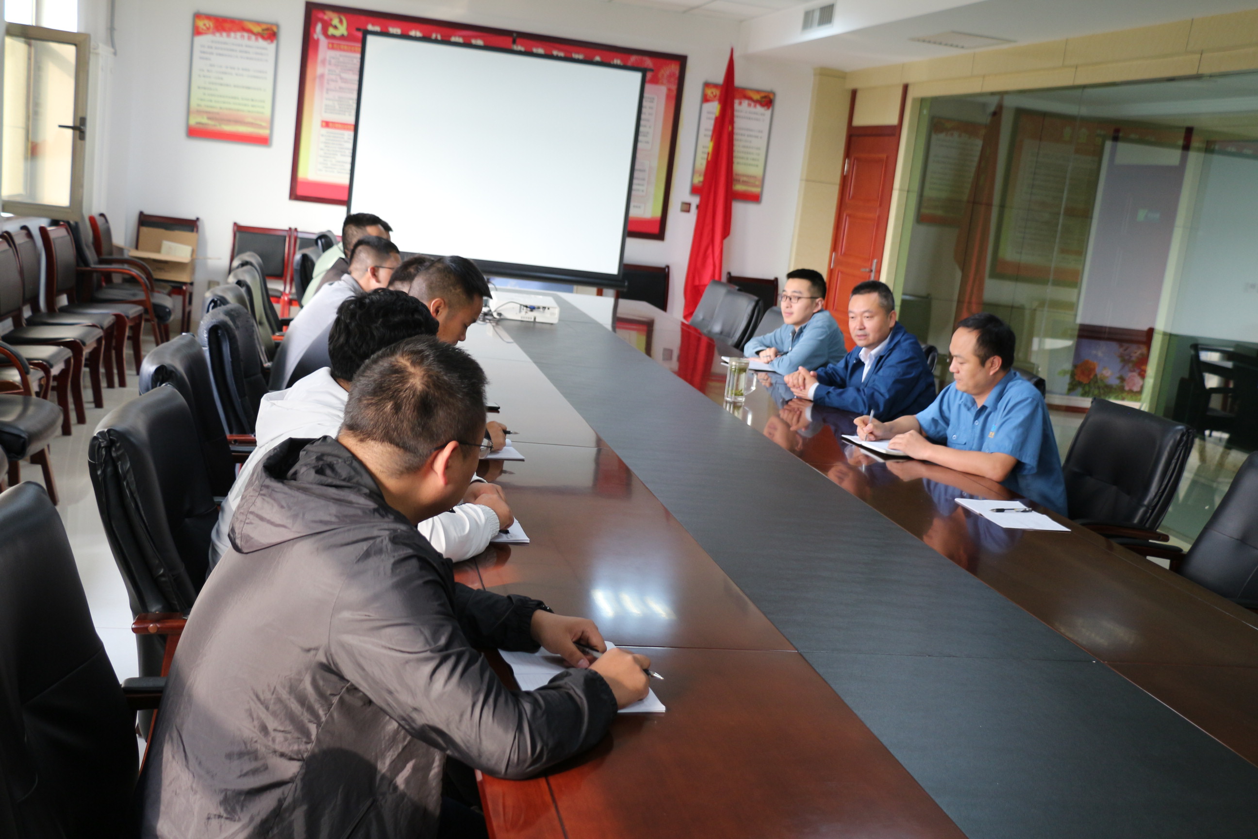 ���F(tu��n)��˾�M���T���_չ��Ӗ(x��n)���(d��ng)